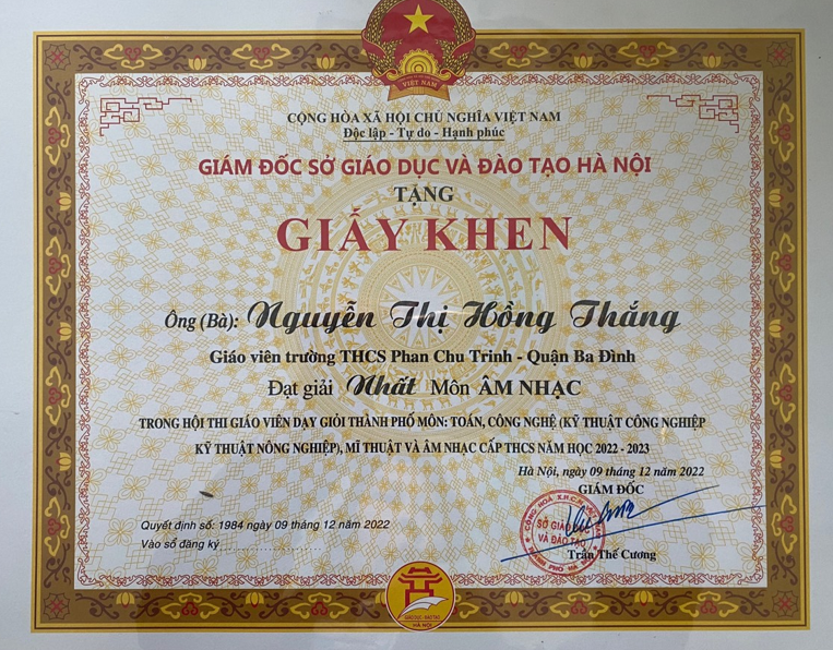 Cô giáo Nguyễn Thị Hồng Thắng đạt giải Nhất cuộc thi giáo viên dạy giỏi
