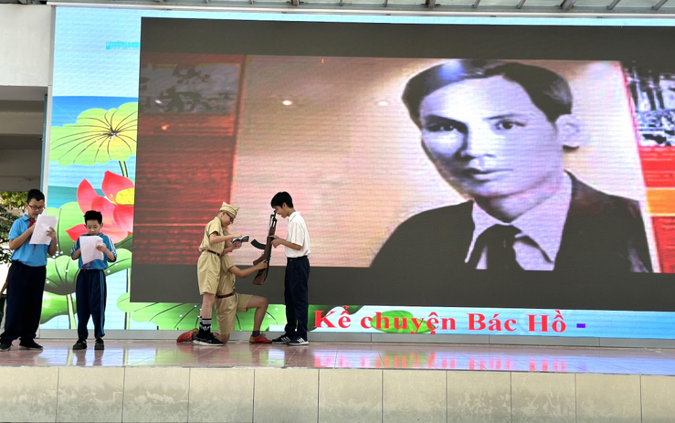 Trường THCS Phan Chu Trinh tổ chức hoạt động ngoài giờ lên lớp chào mừng kỷ niệm 82 năm ngày thành lập đội thiếu niên Tiền phong Hồ Chí Minh