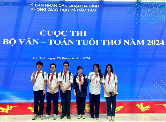 Học sinh trường THCS Phan Chu Trinh tham gia cuộc thi CLB Toán-Văn tuổi thơ